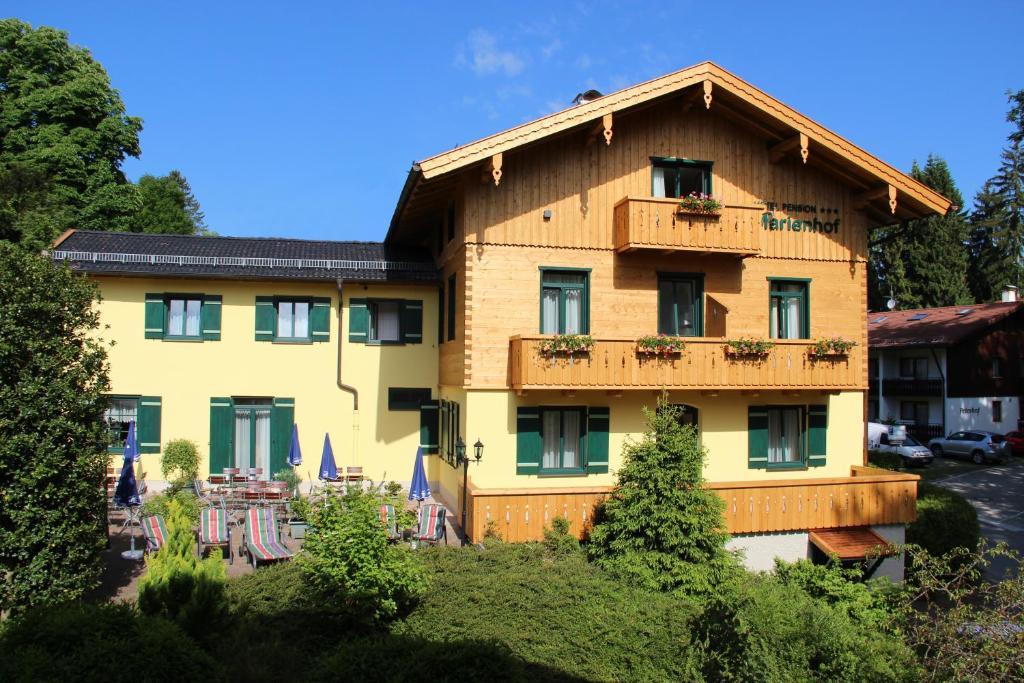 Hotel-Pension Marienhof Bad Tölz Buitenkant foto